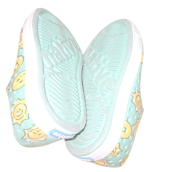 Native Shoes - Picture 2 of 7